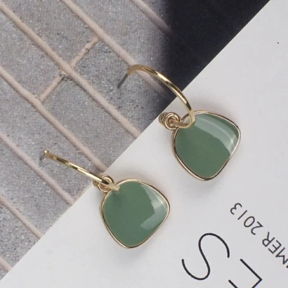 Mid Century Modern Style Avocado Green Gold Curved Square Enamel Hoop Earrings - Picture 1 of 5
